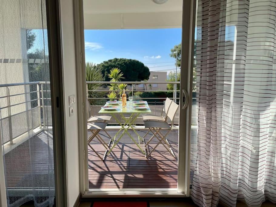 17 - Appartement Neuf, Parking Terrasse Et Jolie Vue バンドール エクステリア 写真